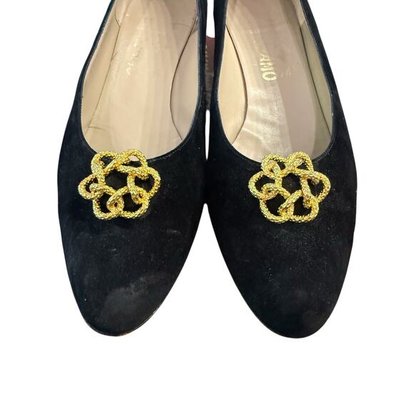 Salvatore Ferragamo Black Suede Heeled Loafers Size 9 Gold Accent Balocco Style - Picture 2 of 6